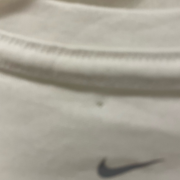 Mens the Nike Tee - Picture 3 of 3